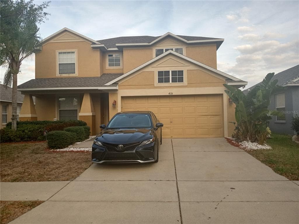 435 STONE BRIAR DRIVE