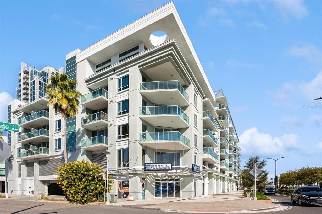 912 CHANNELSIDE DRIVE UNIT 2314 TAMPA, FL 33602