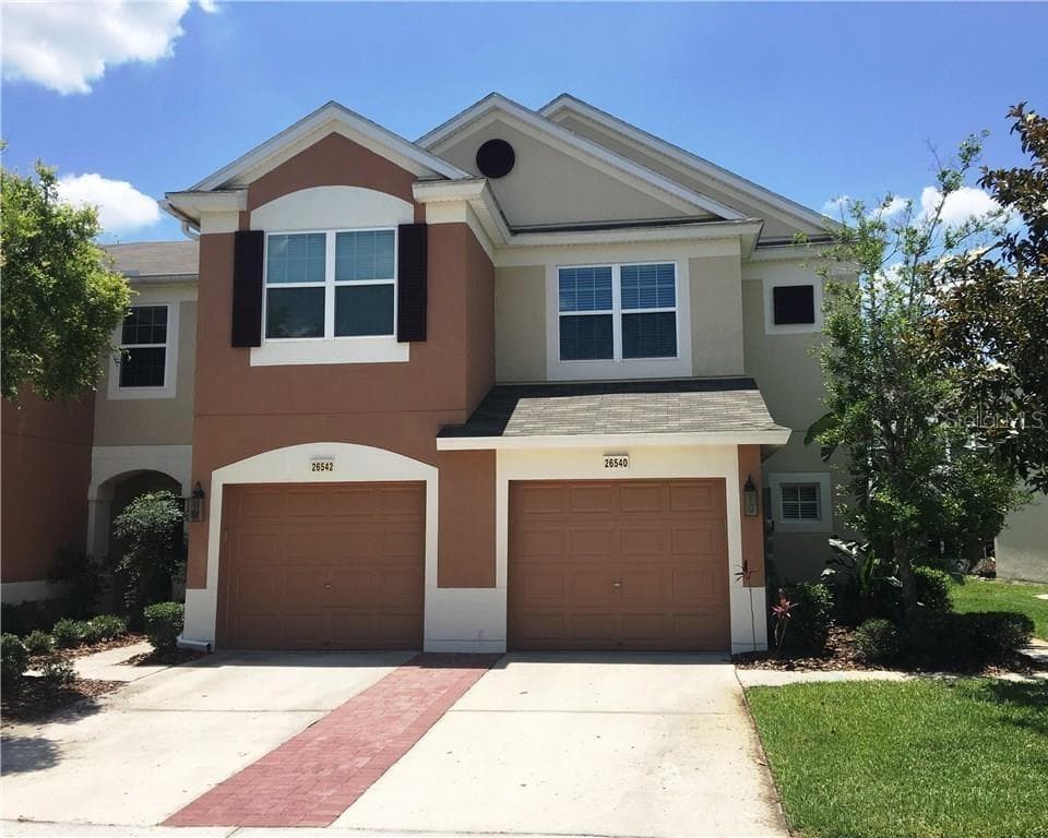 26540 CASTLEVIEW WAY WESLEY CHAPEL, FL 33544