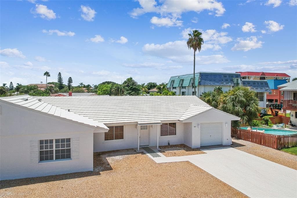 103 171ST AVENUE E NORTH REDINGTON BEACH, FL 33708