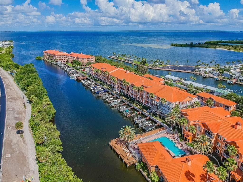 5000 CULBREATH KEY WAY UNIT 8307 TAMPA, FL 33611
