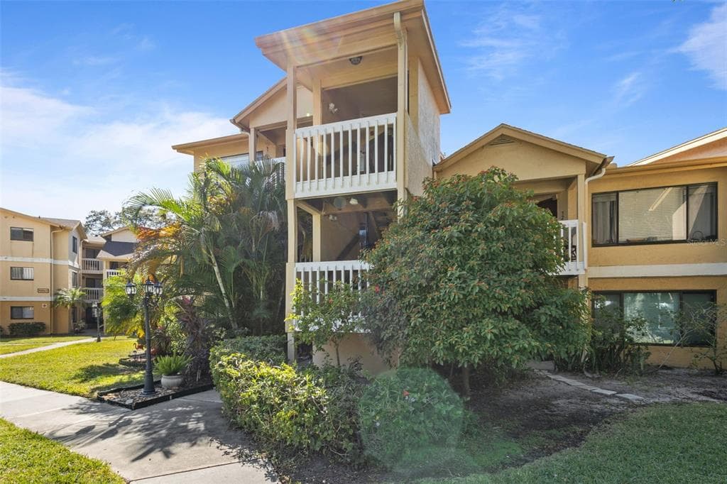 1550 S BELCHER ROAD UNIT 525 CLEARWATER, FL 33764