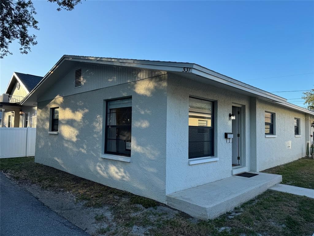 531 93RD AVENUE N ST PETERSBURG, FL 33702