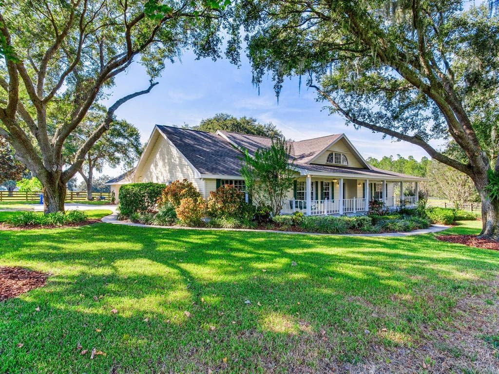 3525 POWERLINE ROAD LITHIA, FL 33547