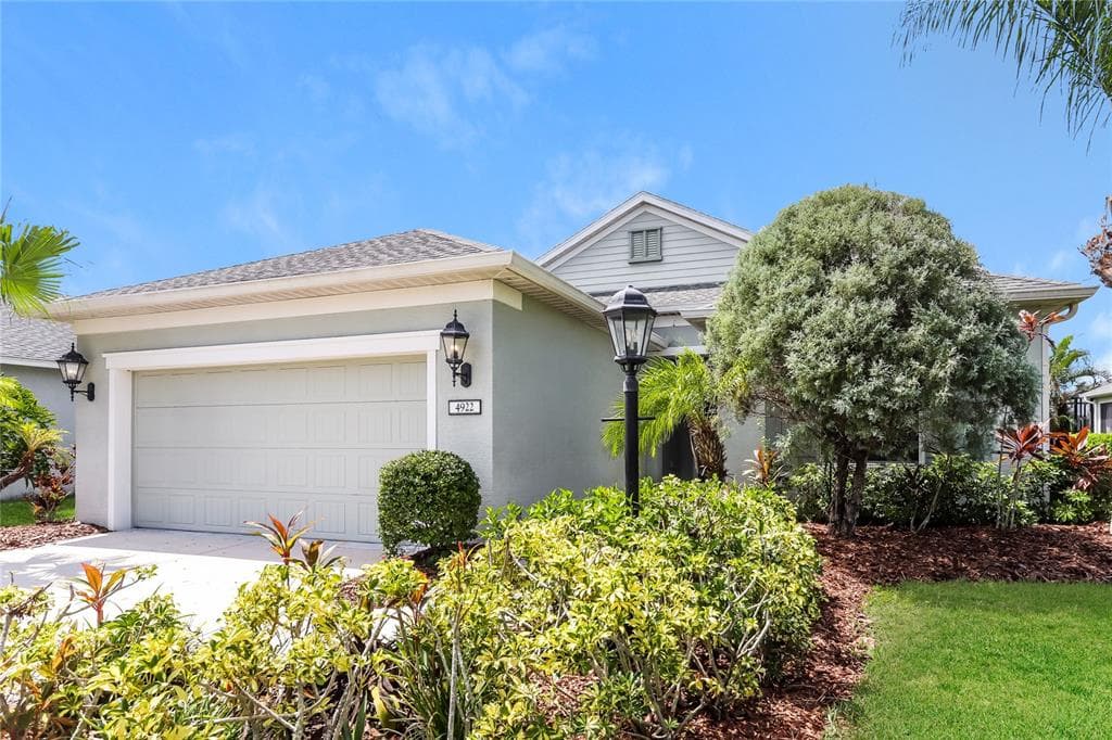4922 MISSION PARK LANE BRADENTON, FL 34211