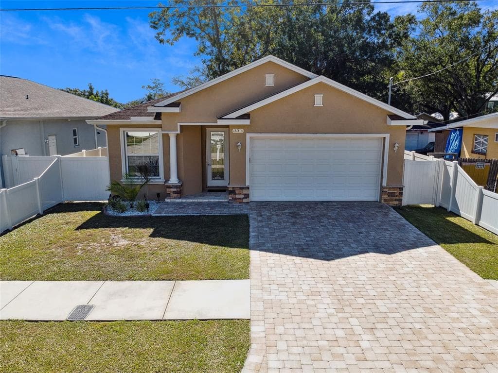 1314 W LAMBRIGHT STREET UNIT 1/2 TAMPA, FL 33604