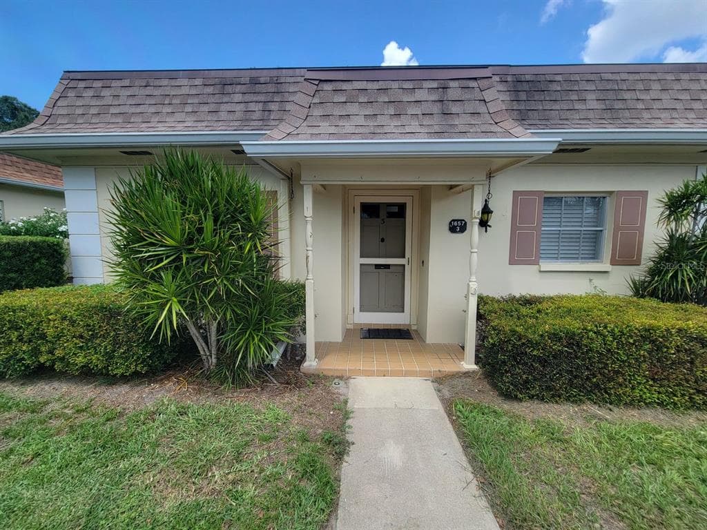 1657 S LAKE AVENUE UNIT 3 CLEARWATER, FL 33756