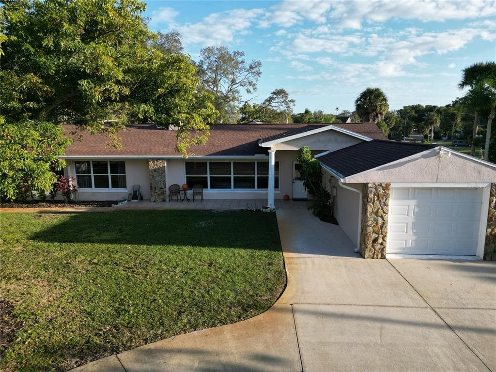 110 N PARK AVENUE TARPON SPRINGS, FL 34689