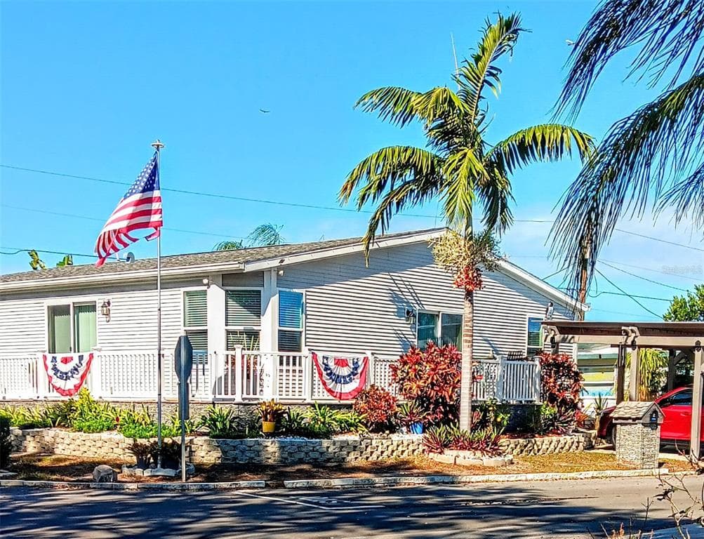 6580 SEMINOLE BOULEVARD UNIT 230 SEMINOLE, FL 33772