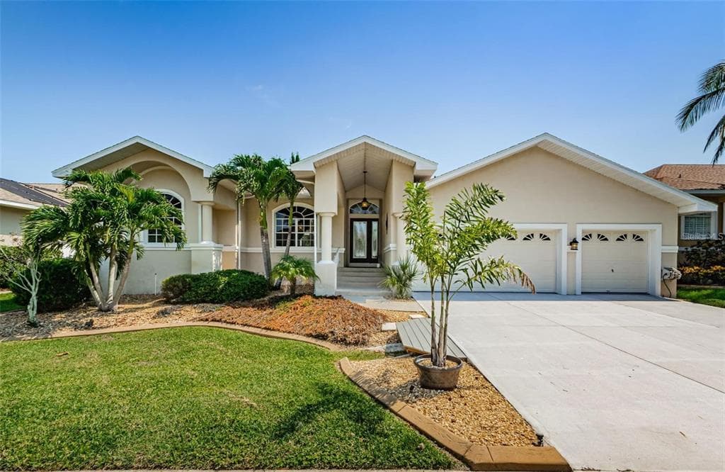 1421 BEACH CLUB LANE APOLLO BEACH, FL 33572