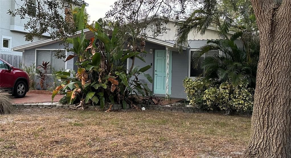 619 32ND AVENUE N ST PETERSBURG, FL 33704