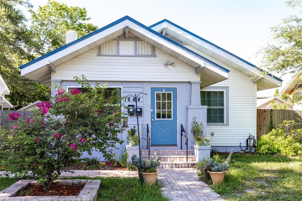 1644 23RD AVENUE N ST PETERSBURG, FL 33713