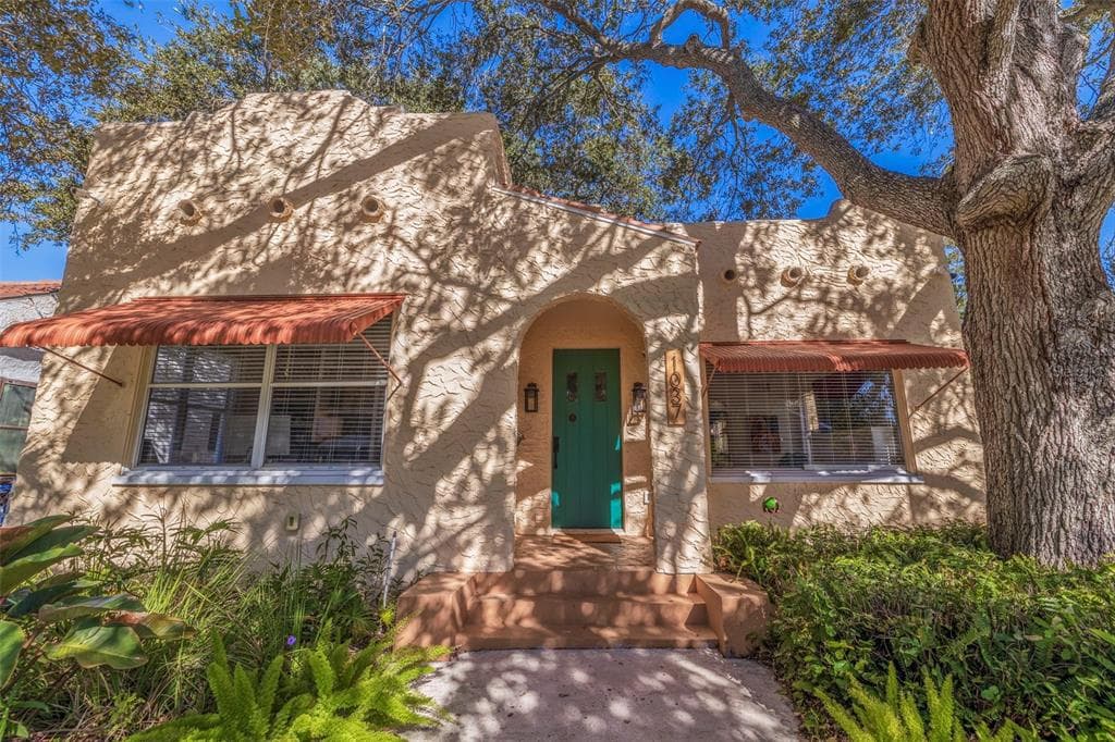 1037 51ST AVENUE N ST PETERSBURG, FL 33703