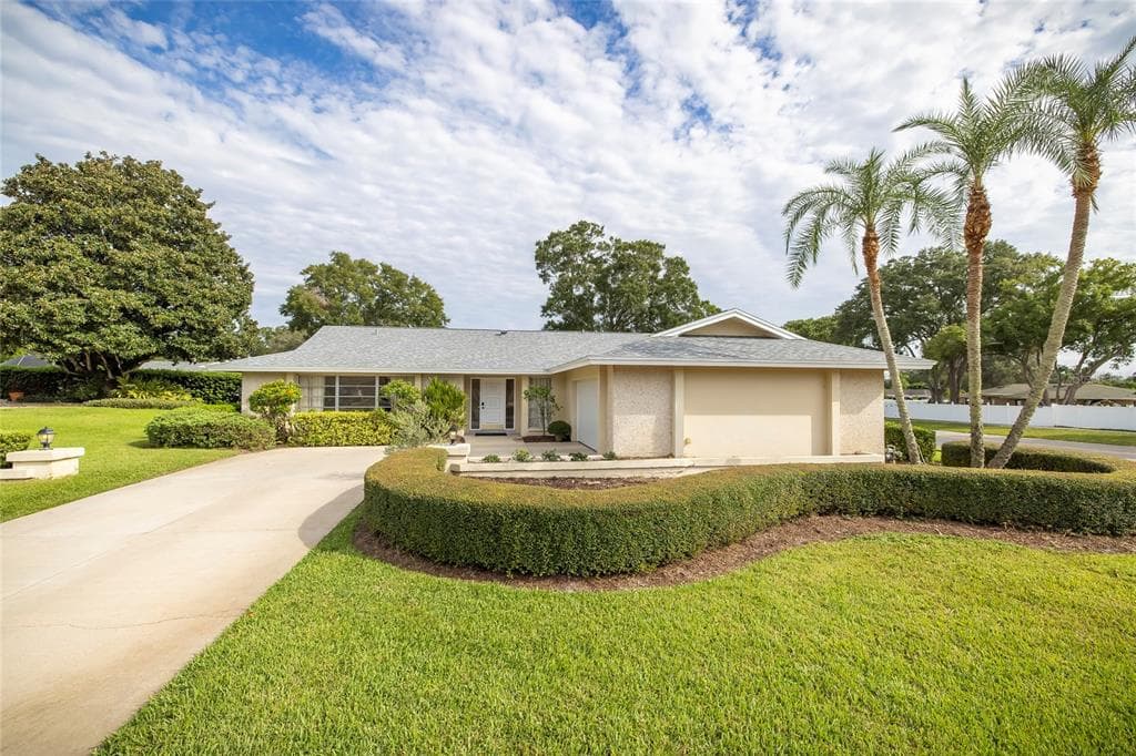2950 BAY MEADOW COURT