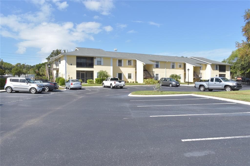 3001 58TH AVENUE S UNIT 402 ST PETERSBURG, FL 33712