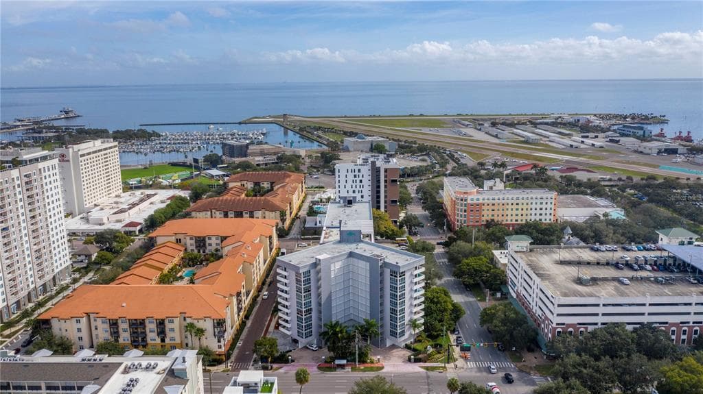 470 3RD STREET S UNIT 202 ST PETERSBURG, FL 33701