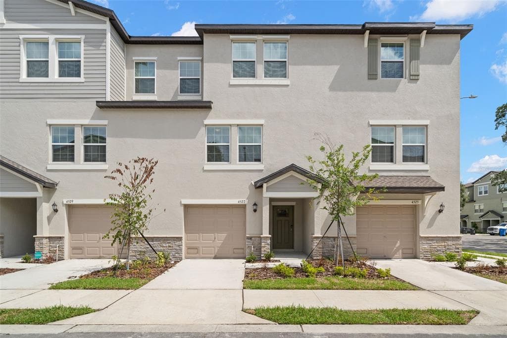 4527 TUSCAN LOON DRIVE TAMPA, FL 33619
