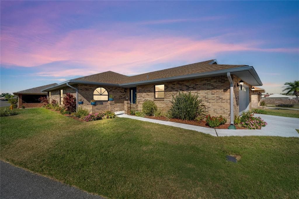416 BARBADOS CIRCLE LAKELAND, FL 33803