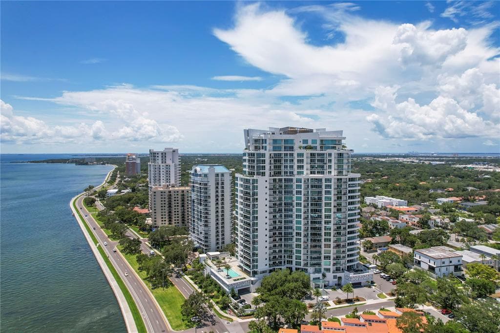 3401 BAYSHORE BOULEVARD UNIT 602 TAMPA, FL 33629