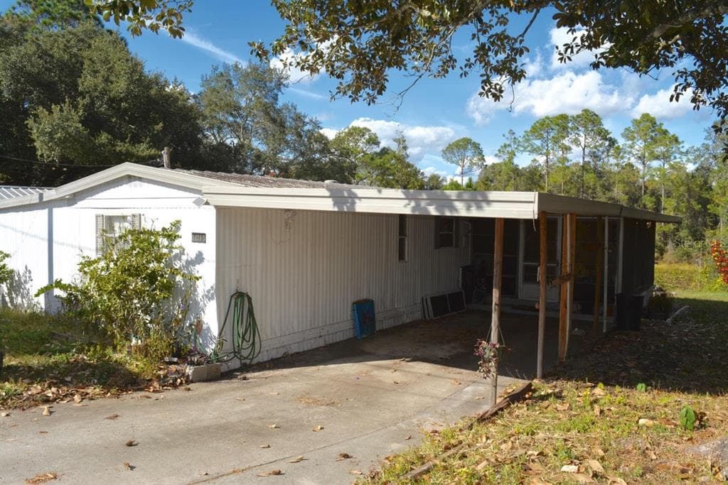 18385 SE 18TH STREET ROAD SILVER SPRINGS, FL 34488