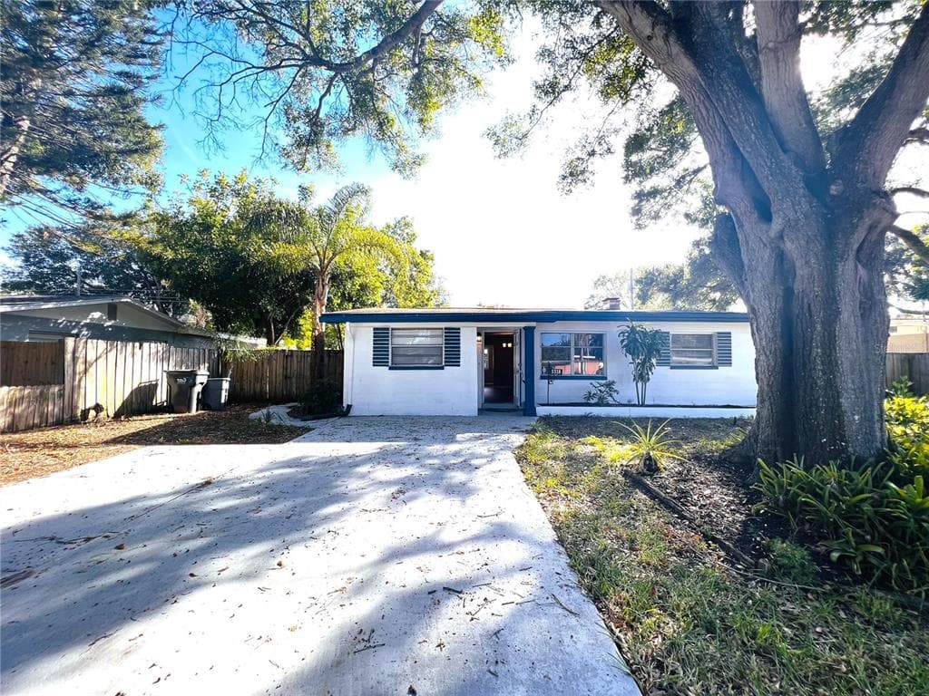 5318 58TH AVENUE N ST PETERSBURG, FL 33709
