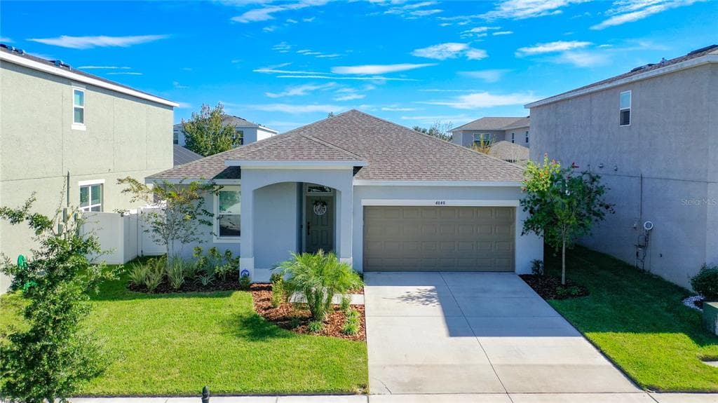 4848 AUTUMN RIDGE DRIVE WESLEY CHAPEL, FL 33545