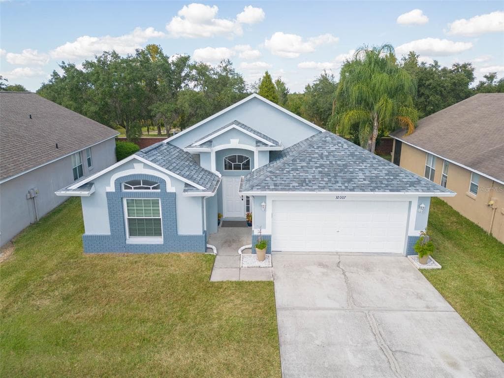 32007 BROOKSTONE DRIVE WESLEY CHAPEL, FL 33545