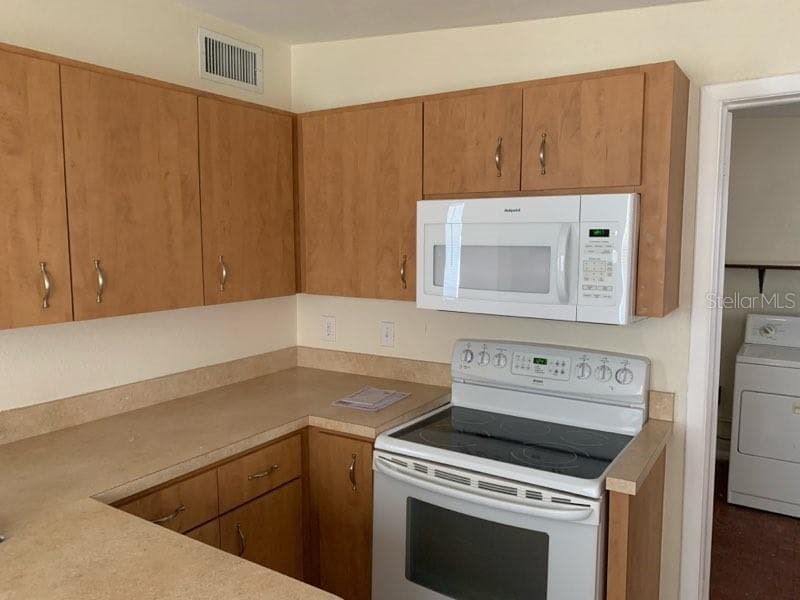 6337 60TH AVENUE N ST PETERSBURG, FL 33709