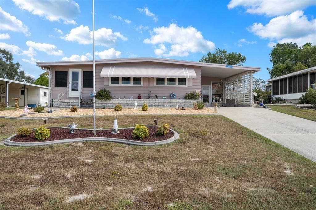 7320 FIRST CIRCLE DRIVE BROOKSVILLE, FL 34613