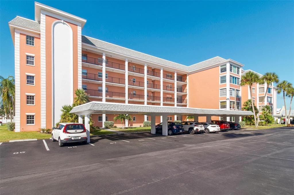 6800 20TH AVENUE N UNIT 101 ST PETERSBURG, FL 33710