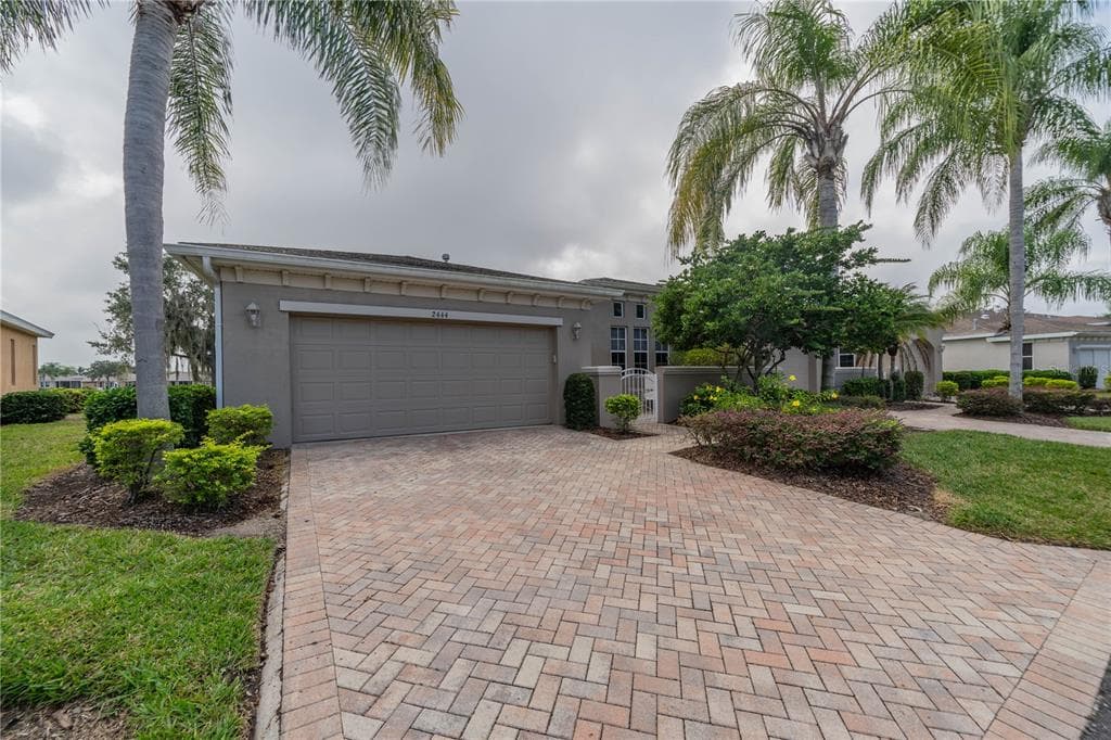 2444 KENSINGTON GREENS DRIVE UNIT 21 SUN CITY CENTER, FL 33573