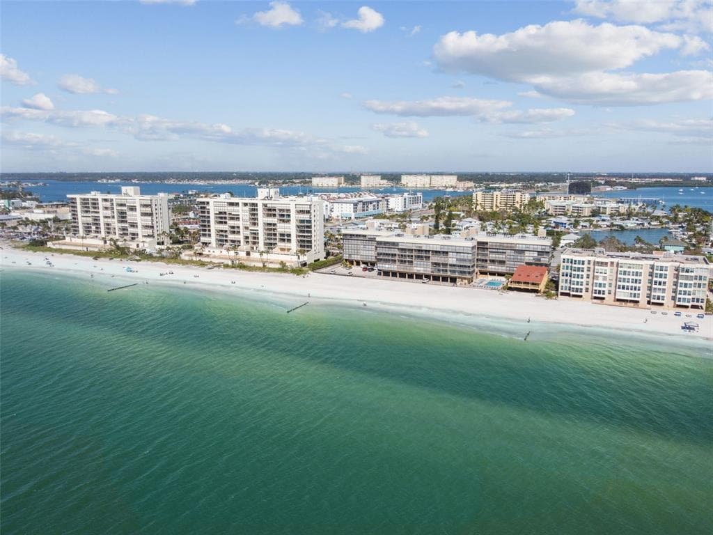 14900 GULF BOULEVARD UNIT 204 MADEIRA BEACH, FL 33708