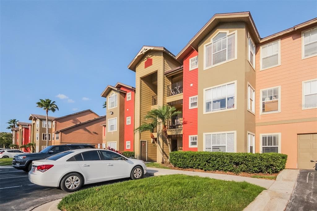 2217 GRAND CAYMAN COURT UNIT 1212 KISSIMMEE, FL 34741