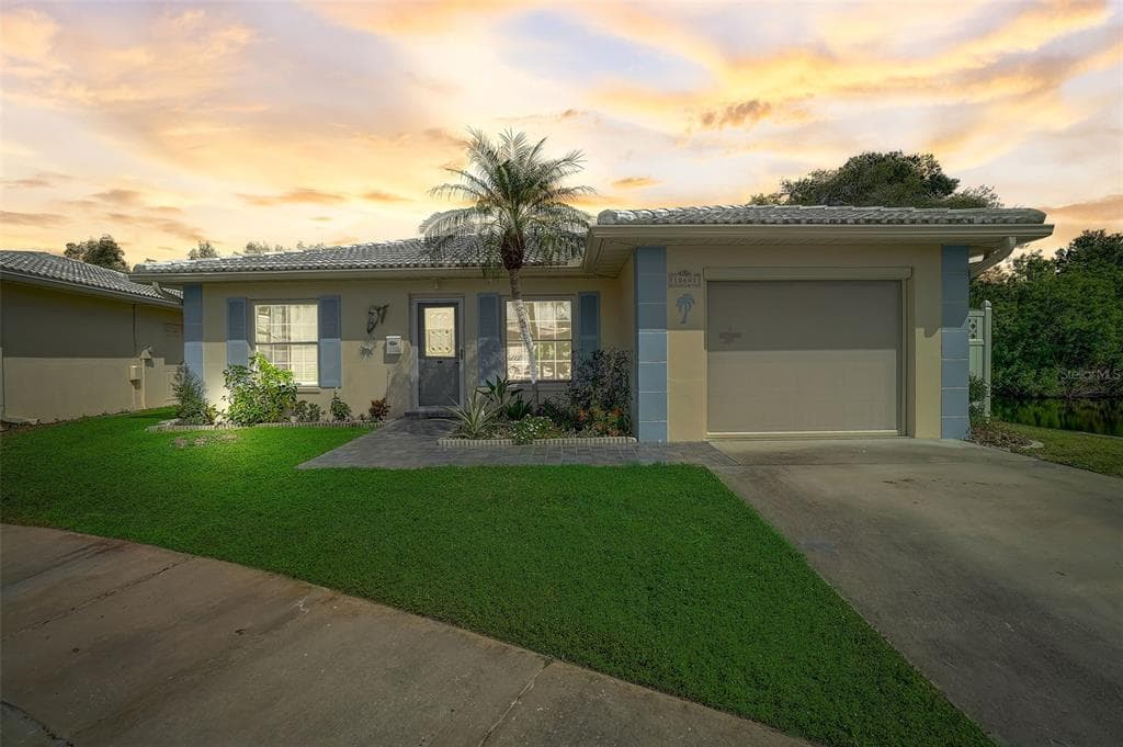 10601 FERNDALE PLACE N PINELLAS PARK, FL 33782