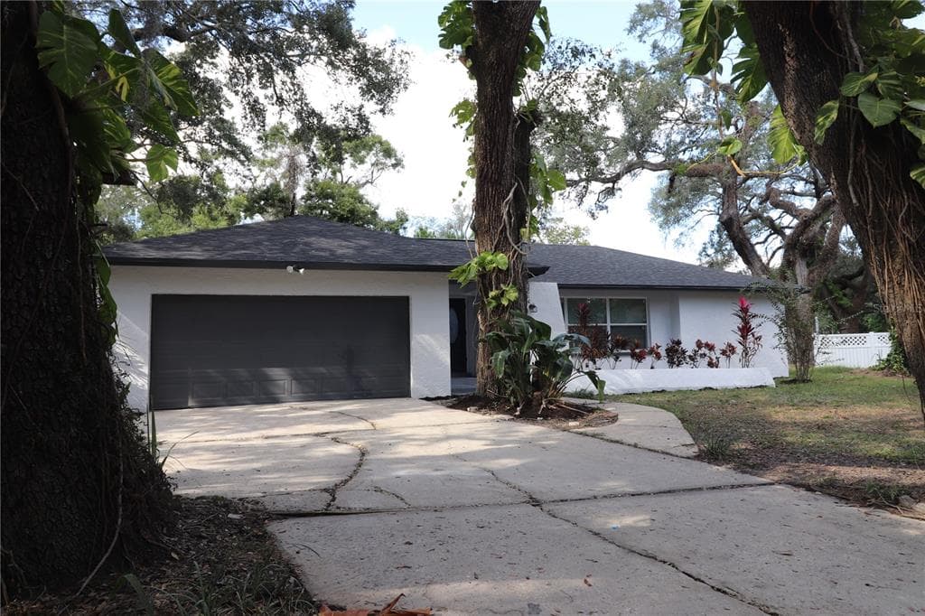 3620 E NORTH STREET TAMPA, FL 33610