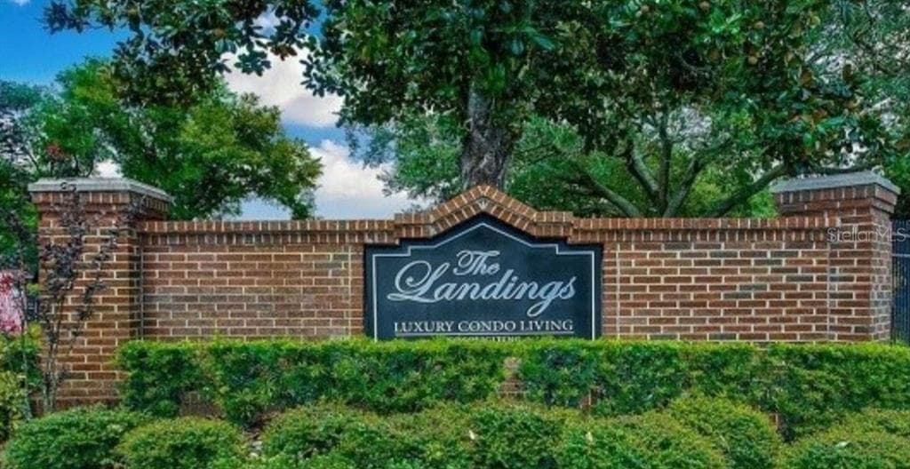 10020 STRAFFORD OAK COURT UNIT 902 TAMPA, FL 33624