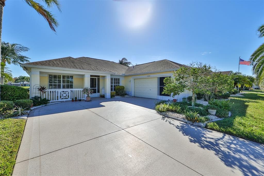 2309 EMERALD LAKE DRIVE SUN CITY CENTER, FL 33573