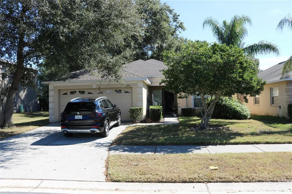 3909 ROLLINGSFORD CIRCLE LAKELAND, FL 33810
