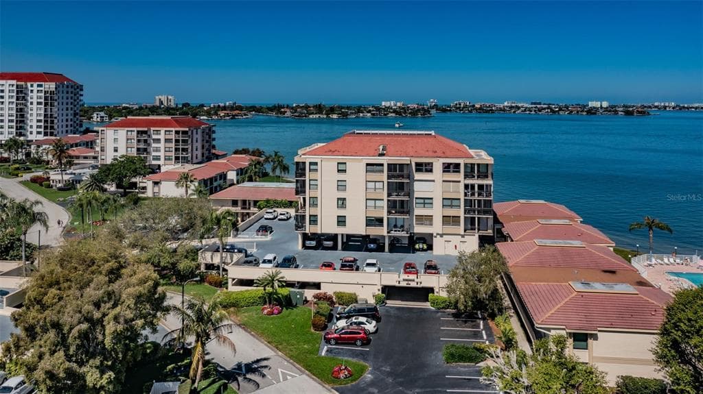 6177 SUN BOULEVARD UNIT 405 ST PETERSBURG, FL 33715