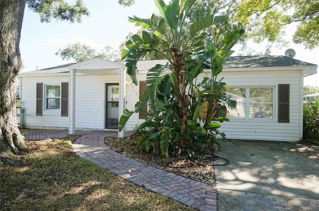 4728 W ANITA BOULEVARD TAMPA, FL 33611