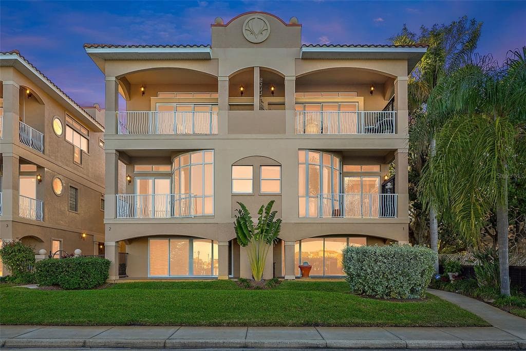 3500 E MARITANA DRIVE UNIT VILLA 1 ST PETE BEACH, FL 33706
