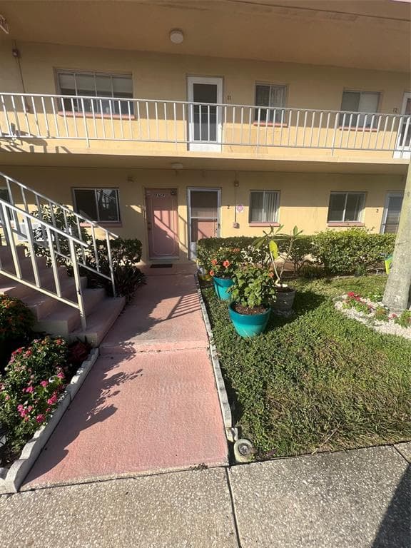 2003 GREENBRIAR BOULEVARD UNIT 2 CLEARWATER, FL 33763