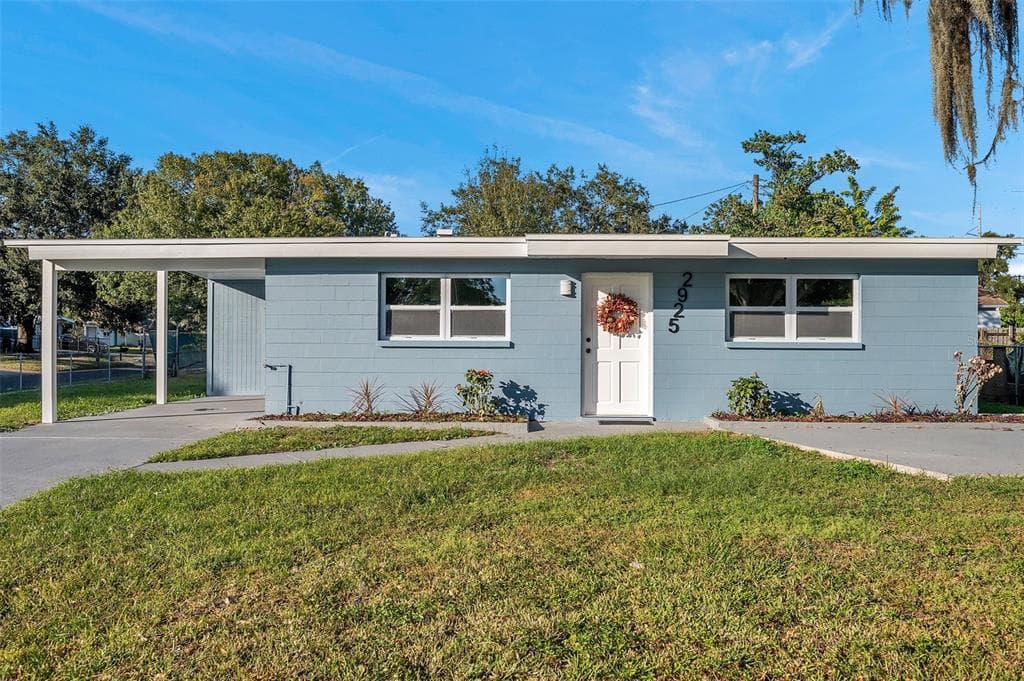 2925 SAMPLE LOOP TAMPA, FL 33619