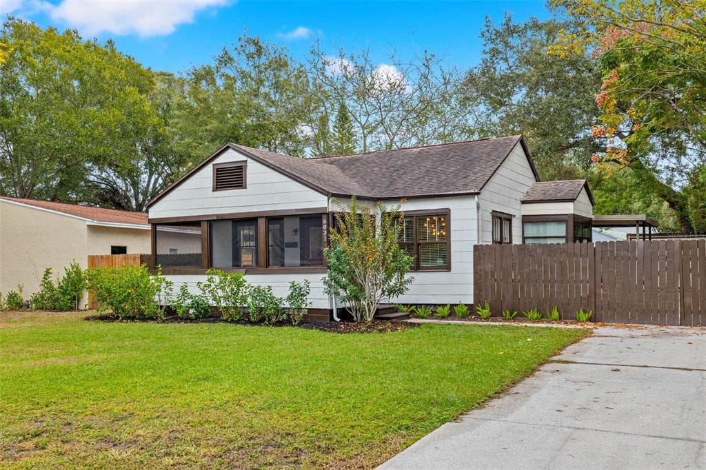 6031 HOBSON STREET NE ST PETERSBURG, FL 33703