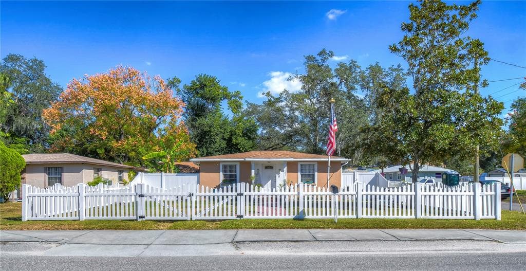 501 NE 12TH AVENUE MULBERRY, FL 33860