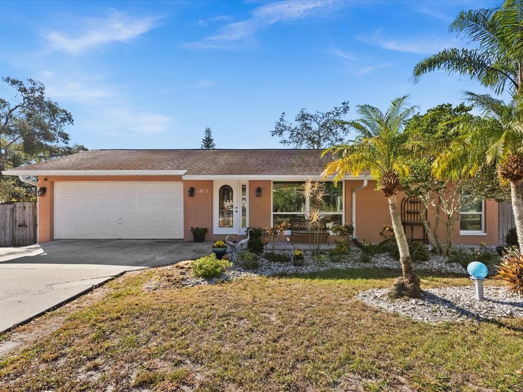 1013 JAMAICA WAY TARPON SPRINGS, FL 34689