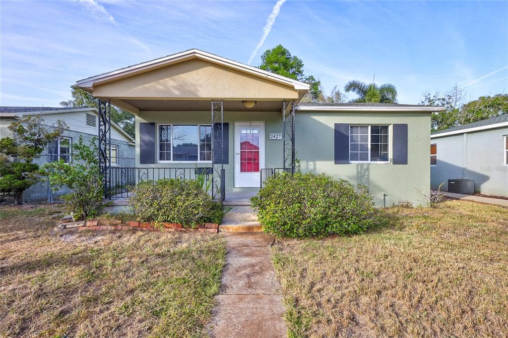 2427 37TH AVENUE N ST PETERSBURG, FL 33713