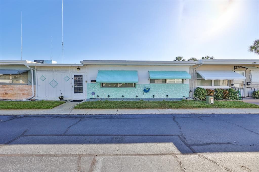 250 ROSERY ROAD NW UNIT 247 LARGO, FL 33770