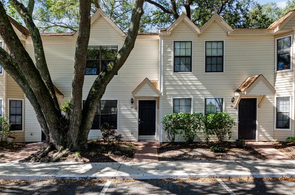 2302 MAKI ROAD UNIT 87 PLANT CITY, FL 33563