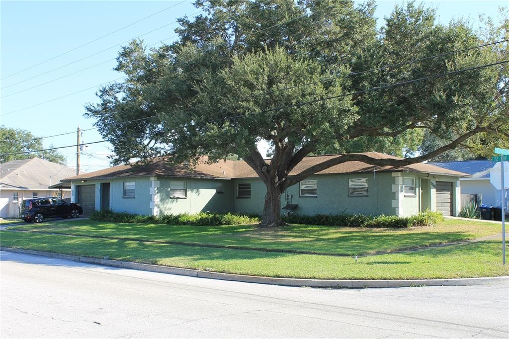 250 72ND AVENUE N ST PETERSBURG, FL 33702
